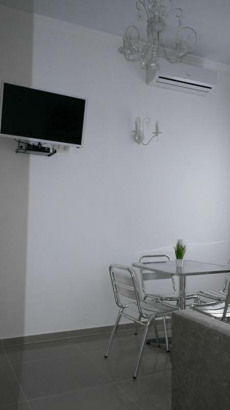 Мини-Отель Фаворит Апартаменты Zatoka Bagian luar foto
